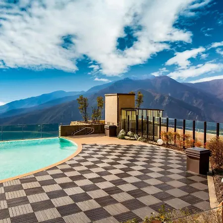 Boutique Holiday In With Swimming Pool Hébergement de vacances *